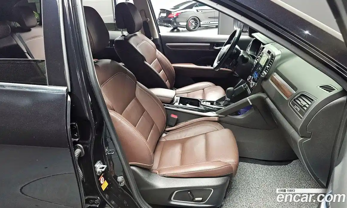 Renault QM6 2020 2.0 гидро в Москве № 2053991, фото 10