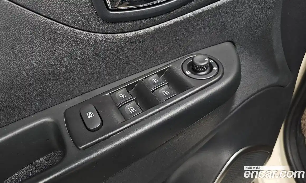 Renault QM3 2017 1.5 гидро в Москве № 2054015, фото 15