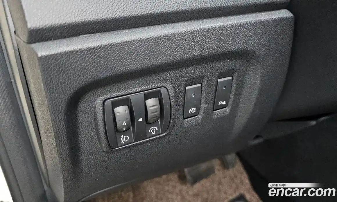 Renault QM3 2017 1.5 гидро в Москве № 2054015, фото 16
