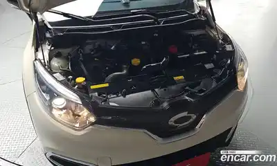 Renault QM3 2017 1.5 гидро в Москве № 2054015, миниатюра 6