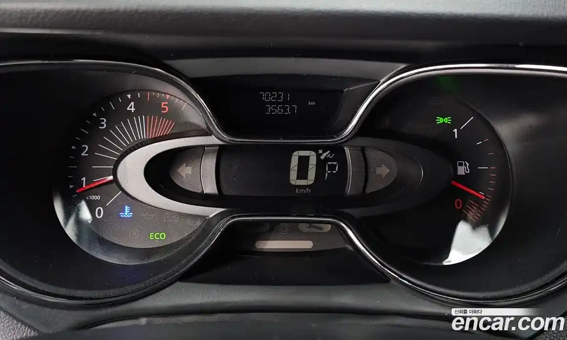 Renault QM3 2017 1.5 гидро в Москве № 2054015, фото 8