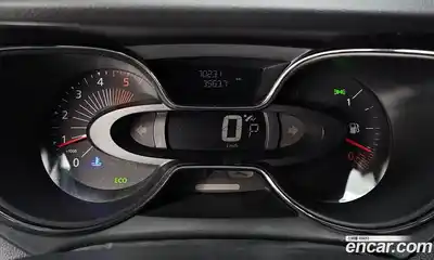 Renault QM3 2017 1.5 гидро в Москве № 2054015, миниатюра 8