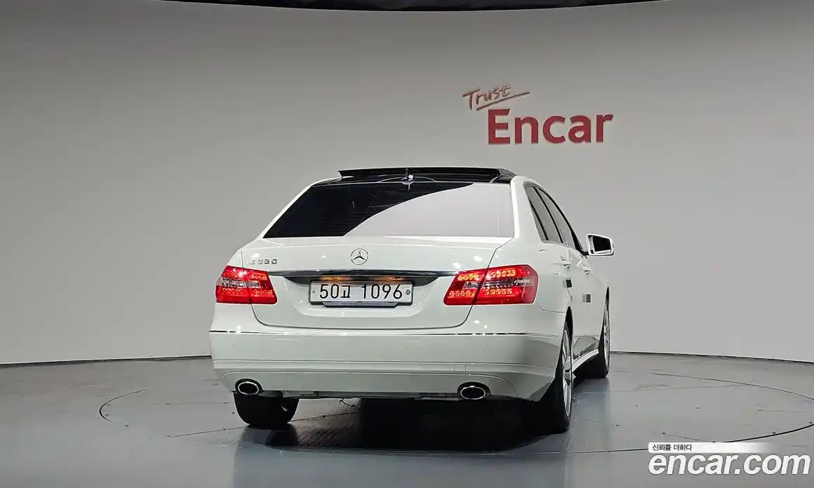 Mercedes-Benz E-Class 2011 3.5 гидро в Москве № 2054131, фото 3