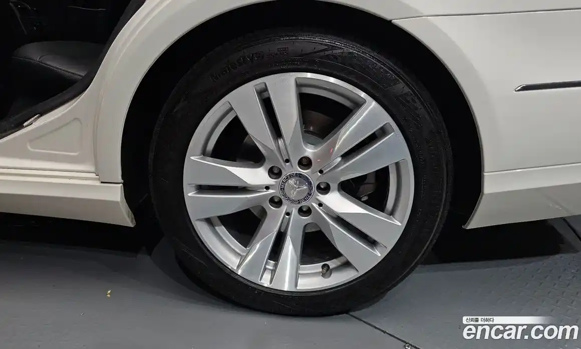 Mercedes-Benz E-Class 2011 3.5 гидро в Москве № 2054131, фото 6