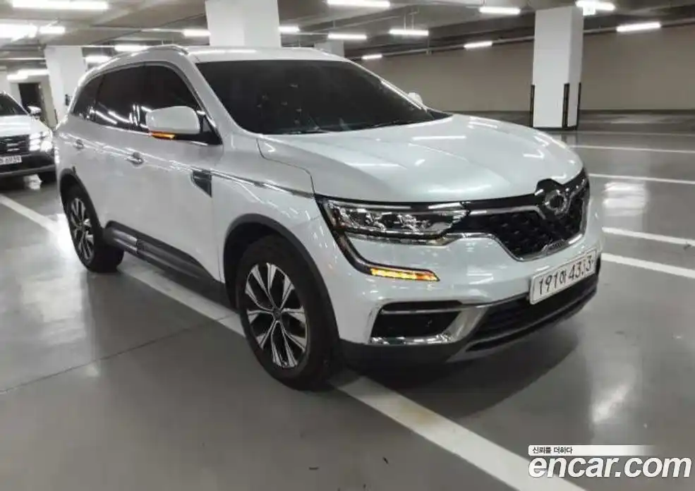 Renault QM6 2022 2.0 гидро в Москве № 2054188, фото 8