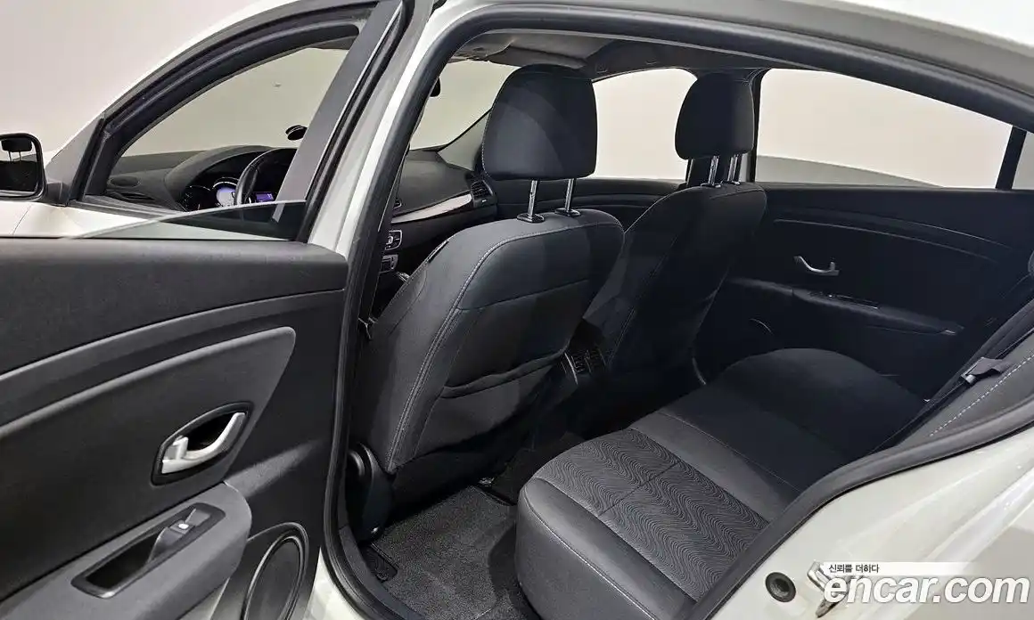 Renault SM3 2014 1.6 гидро в Москве № 2054211, фото 18