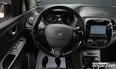 Renault QM3 2016 1.5 гидро в Москве № 2054220, миниатюра 12