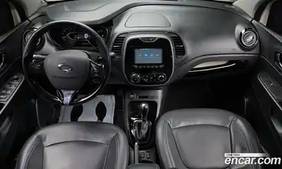 Renault QM3 2016 1.5 гидро в Москве № 2054220, миниатюра 7