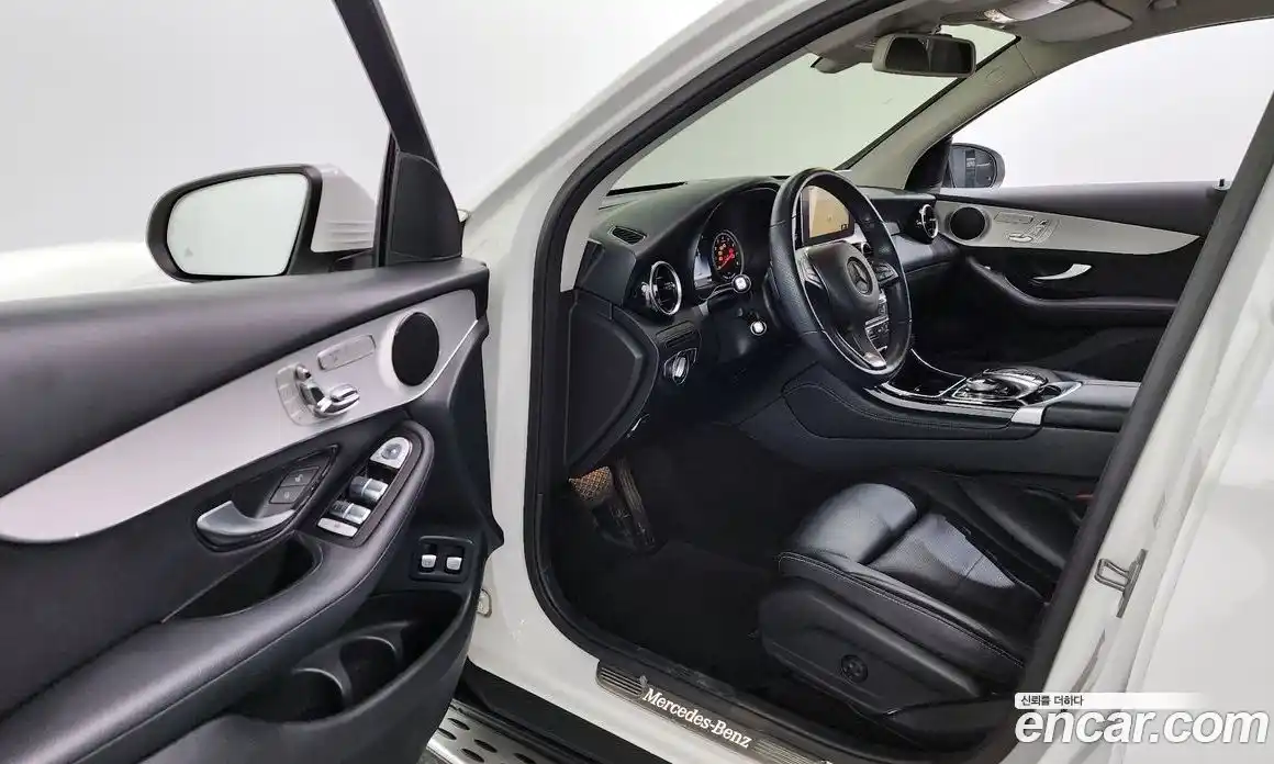 Mercedes-Benz GLC-Class 2018 2.0 гидро в Москве № 2054336, фото 13