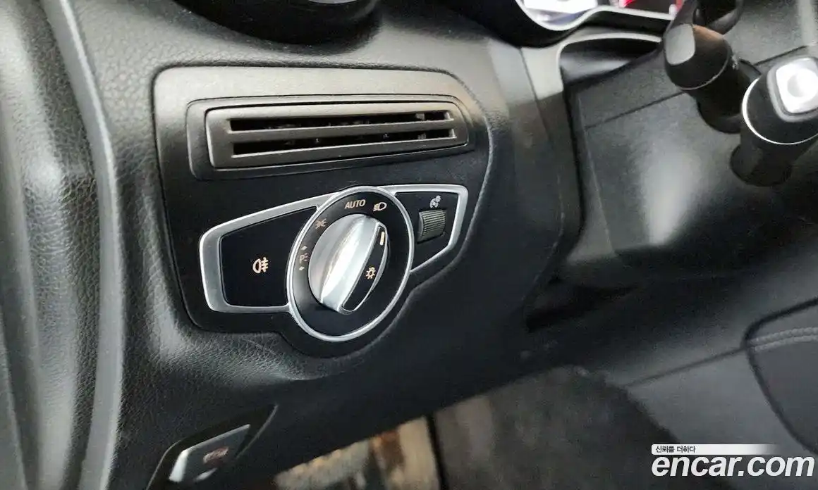 Mercedes-Benz GLC-Class 2018 2.0 гидро в Москве № 2054336, фото 22