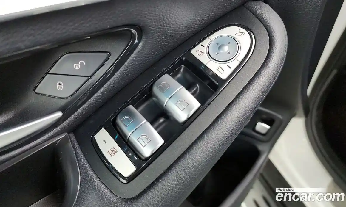 Mercedes-Benz GLC-Class 2018 2.0 гидро в Москве № 2054336, фото 31