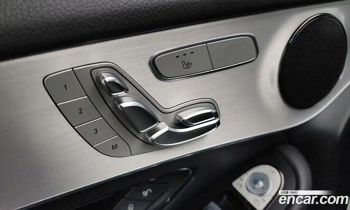 Mercedes-Benz GLC-Class 2018 2.0 гидро в Москве № 2054336, фото 34