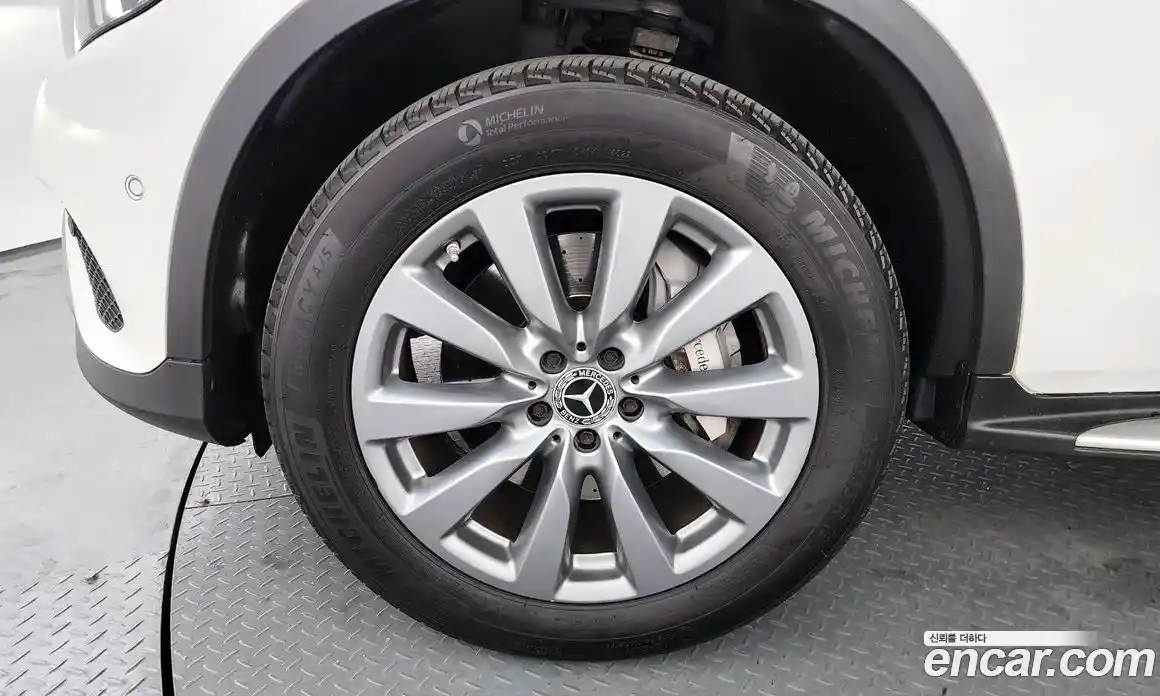 Mercedes-Benz GLC-Class 2018 2.0 гидро в Москве № 2054336, фото 5