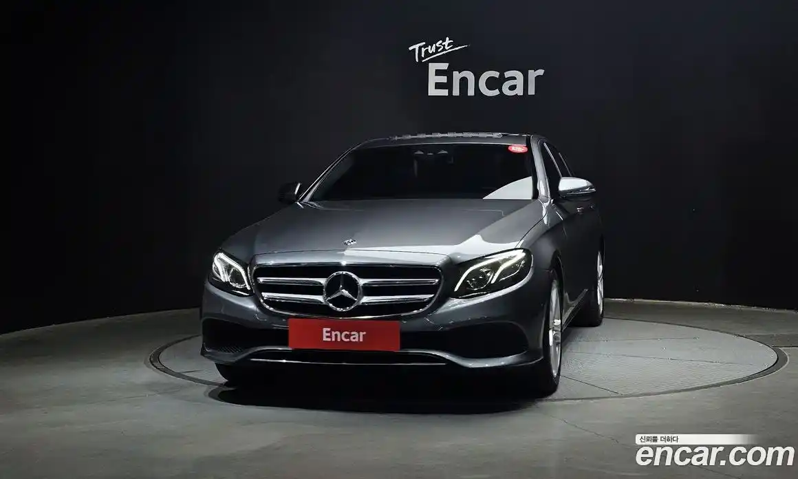 Mercedes-Benz E-Class 2017 1.9 гидро в Москве № 2054794, фото 3