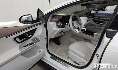 Mercedes-Benz EQE 2022 0.3 гидро в Москве № 2054796, миниатюра 10