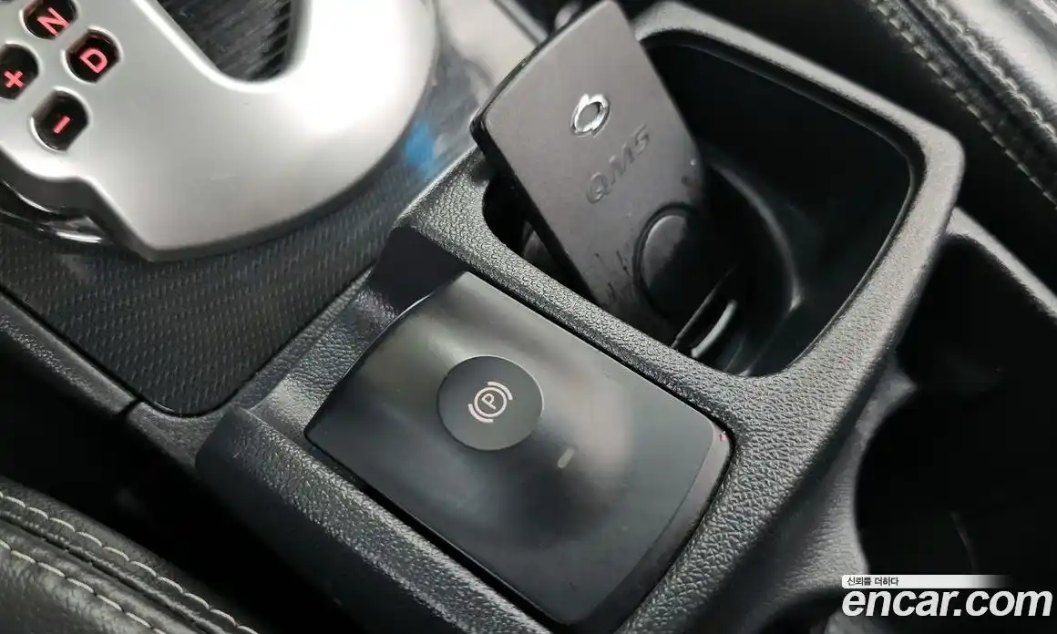 Renault QM5 2012 2.0 гидро в Москве № 2054797, фото 19