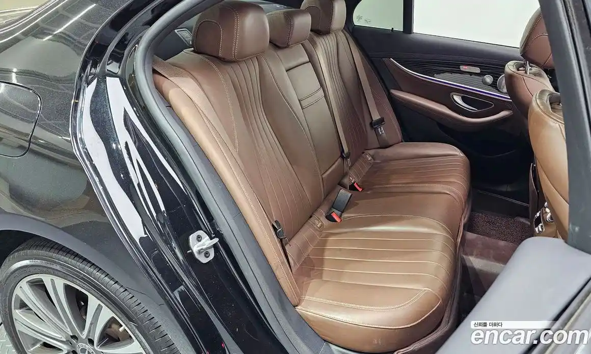 Mercedes-Benz E-Class 2021 3.0 гидро в Москве № 2054837, фото 17