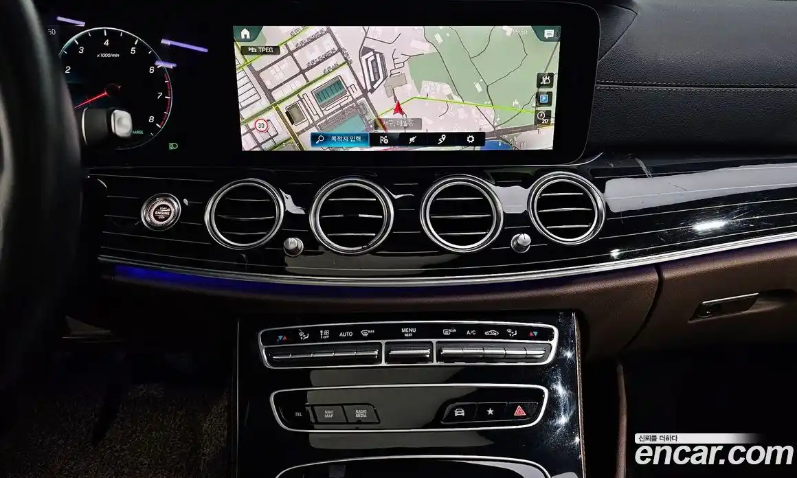 Mercedes-Benz E-Class 2021 3.0 гидро в Москве № 2054837, фото 18