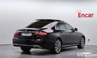 Mercedes-Benz E-Class 2021 3.0 гидро в Москве № 2054837, миниатюра 2