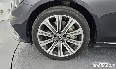 Mercedes-Benz E-Class 2021 3.0 гидро в Москве № 2054837, миниатюра 5
