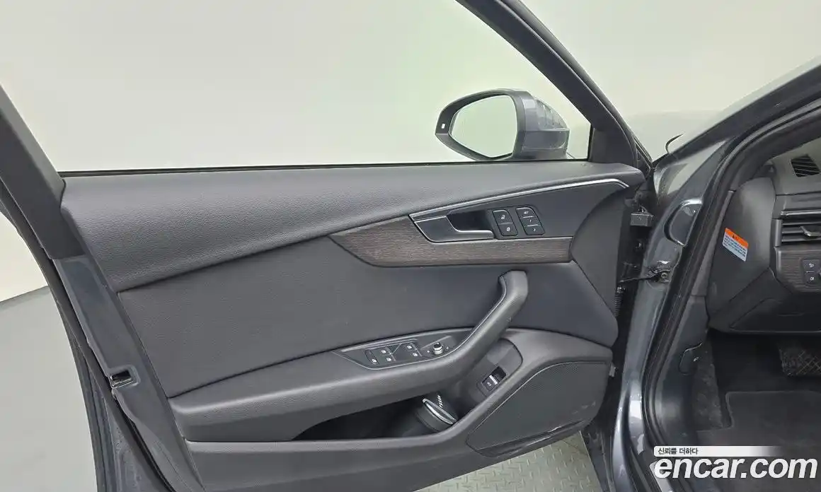 Audi A4 2019 2.0 гидро в Москве № 2055595, фото 14