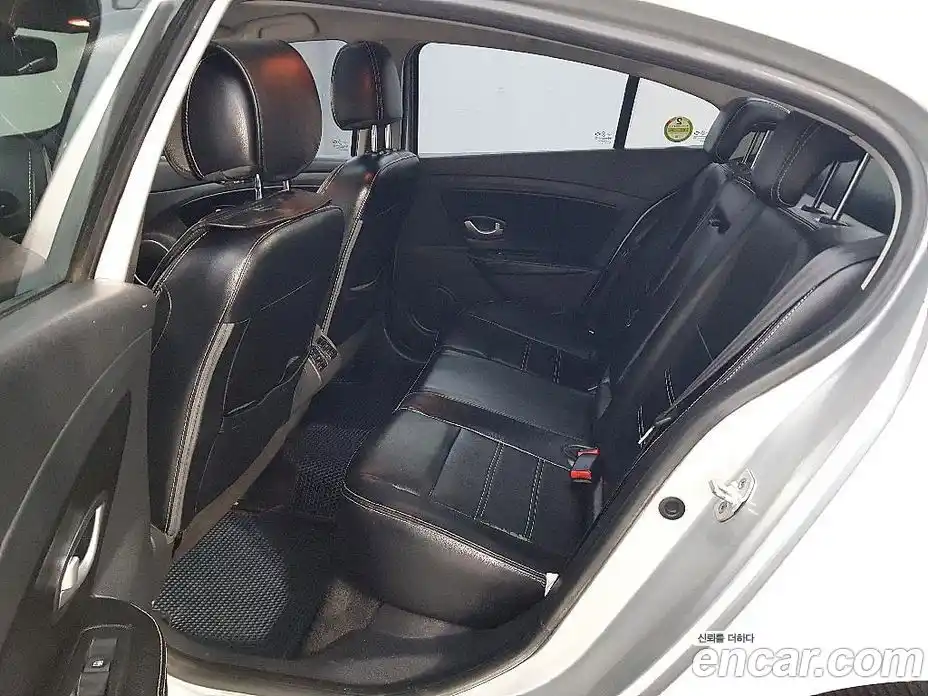 Renault SM3 2014 1.6 гидро в Москве № 2056226, фото 9