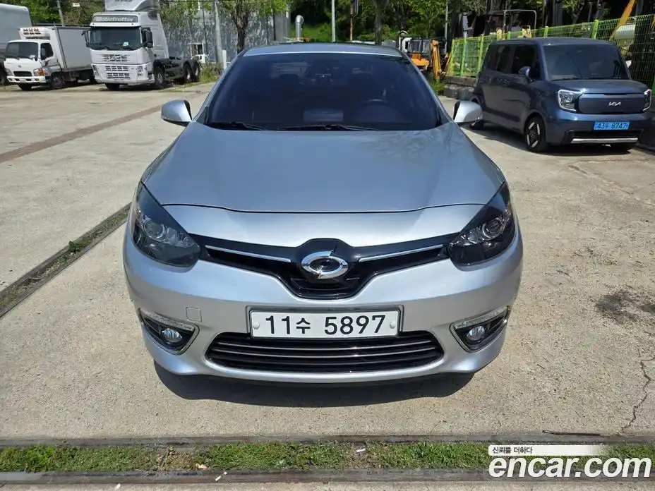 Renault SM3 2015 1.6 гидро в Москве № 2056245, фото 3
