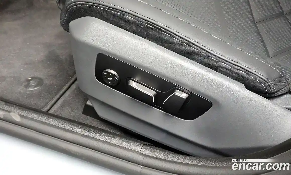 BMW 5-Series 2025 2.0 гидро в Москве № 2056281, фото 31