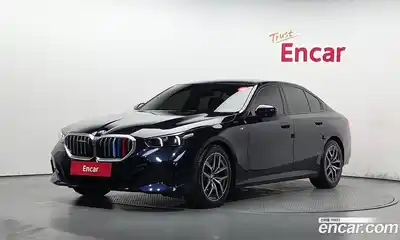 BMW 5-Series, 2025