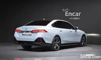 BMW 5-Series 2024 2.0 гидро в Москве № 2056457, миниатюра 2