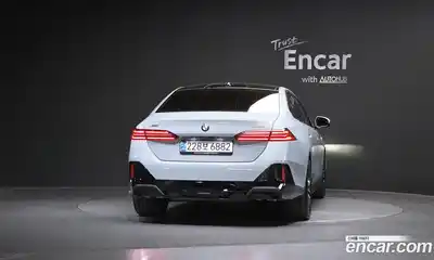 BMW 5-Series 2024 2.0 гидро в Москве № 2056457, миниатюра 4