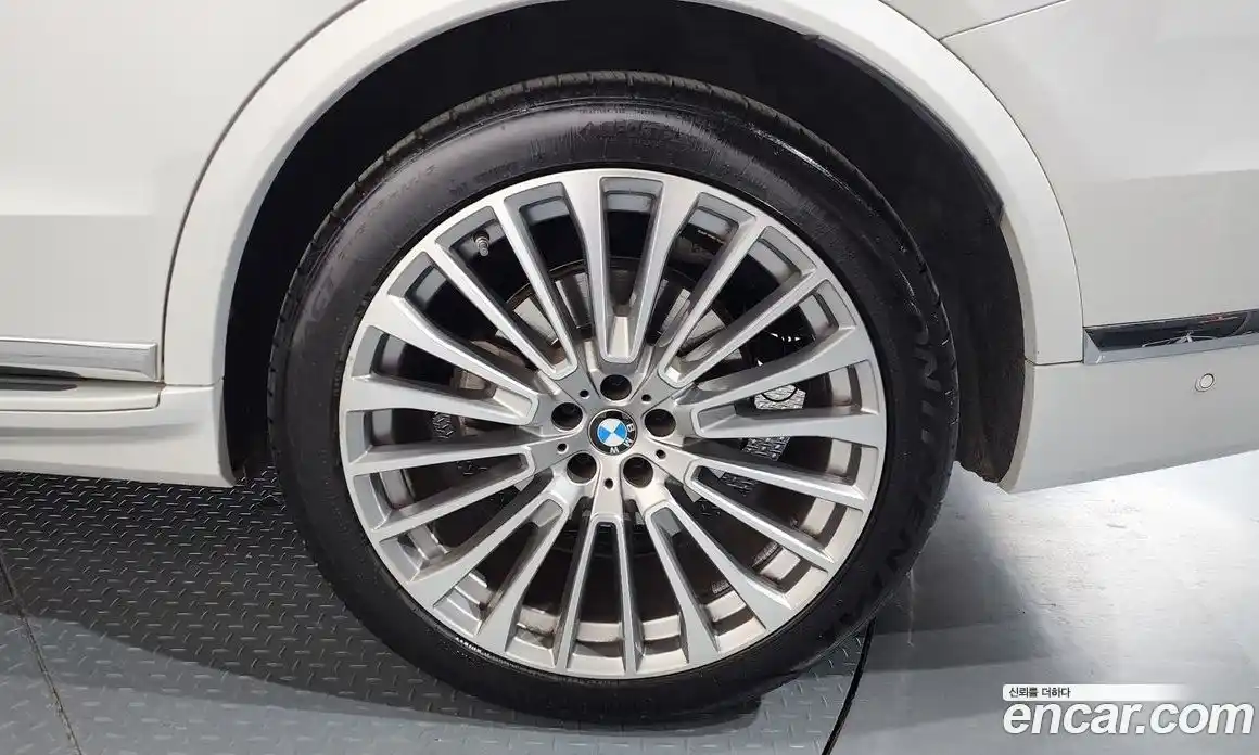 BMW X7 2023 3.0 гидро в Москве № 2056571, фото 7