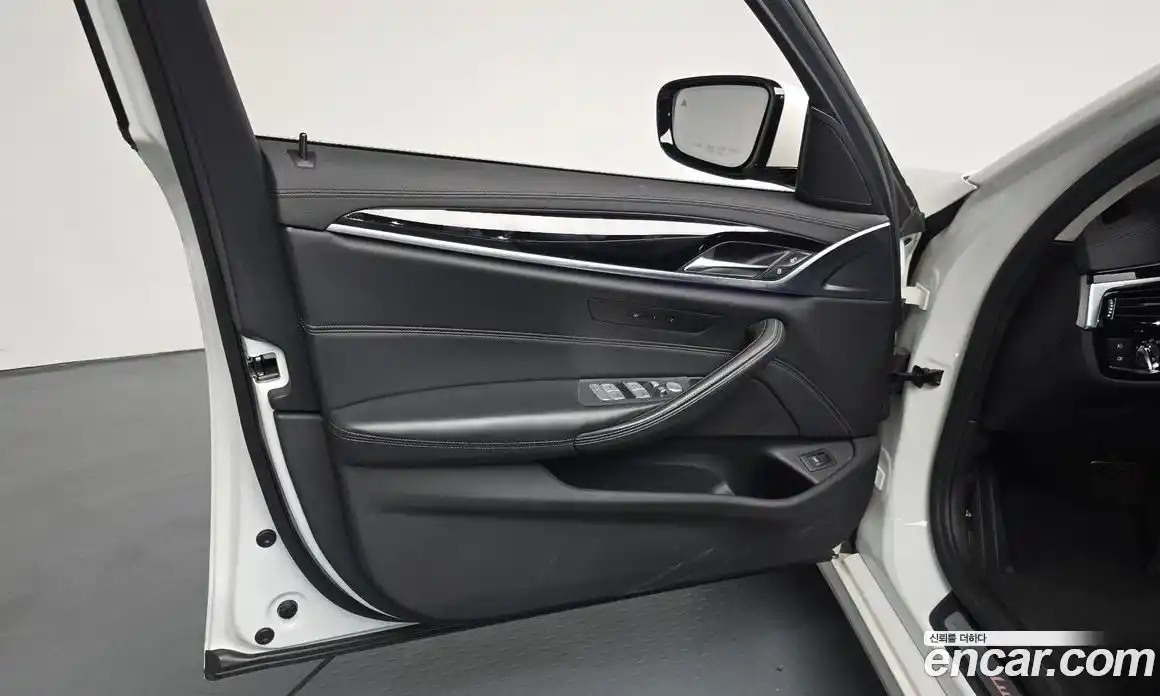 BMW 5-Series 2019 2.0 гидро в Москве № 2056798, фото 14