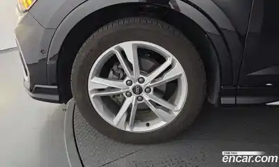 Audi Q3 2022 2.0 гидро в Москве № 2057105, миниатюра 5