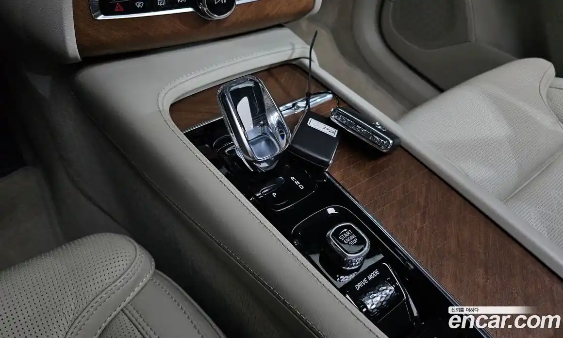 Volvo XC90 2020 2.0 гидро в Москве № 2057947, фото 11