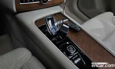 Volvo XC90 2020 2.0 гидро в Москве № 2057947, миниатюра 11