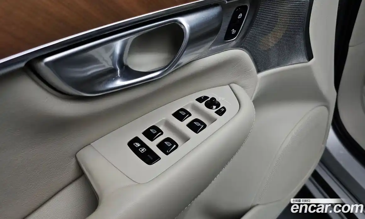 Volvo XC90 2020 2.0 гидро в Москве № 2057947, фото 33