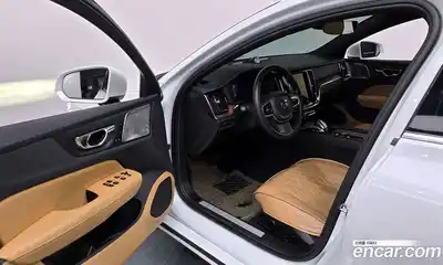 Volvo S60 2021 2.0 гидро в Москве № 2057984, миниатюра 10