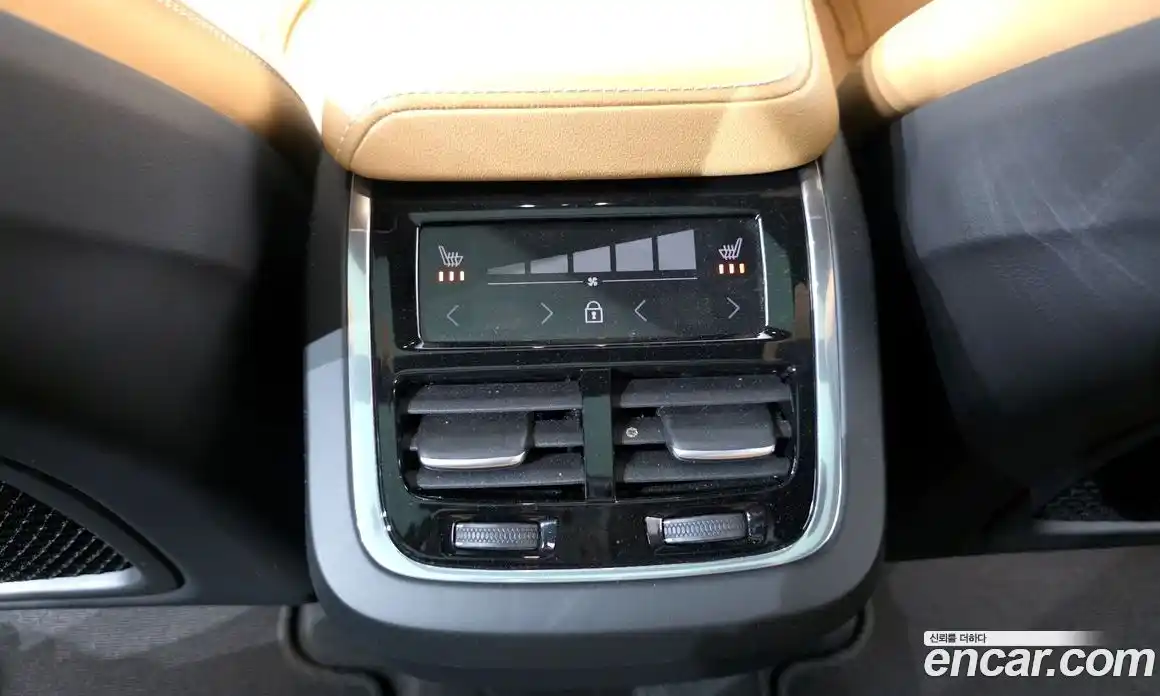 Volvo XC60 2021 2.0 гидро в Москве № 2057985, фото 30