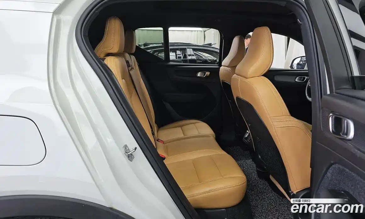 Volvo XC40 2020 2.0 гидро в Москве № 2057991, фото 12