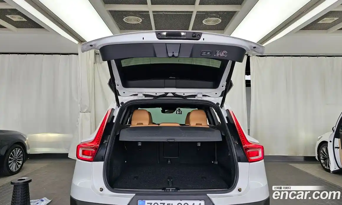 Volvo XC40 2020 2.0 гидро в Москве № 2057991, фото 20