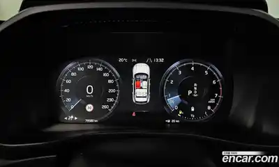 Volvo XC40 2020 2.0 гидро в Москве № 2057991, миниатюра 8