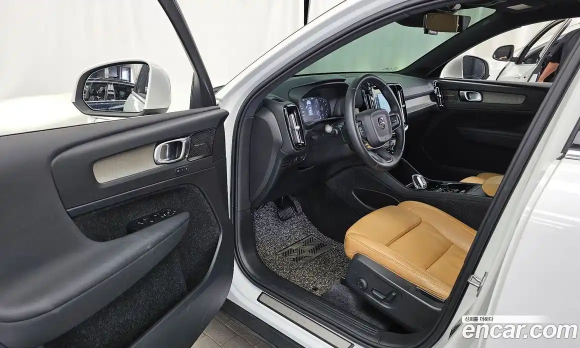 Volvo XC40 2020 2.0 гидро в Москве № 2057991, фото 10