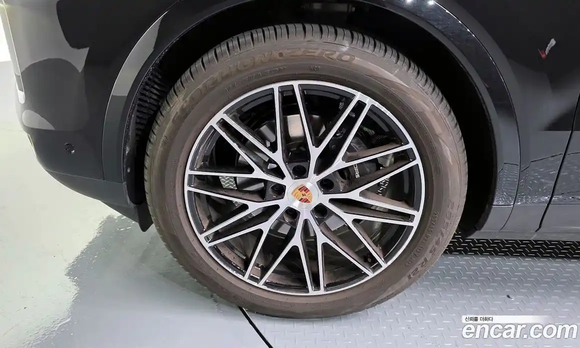 Porsche Cayenne 2025 3.0 гидро в Москве № 2058208, фото 5