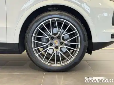 Porsche Cayenne 2023 3.0 гидро в Москве № 2058597, миниатюра 7