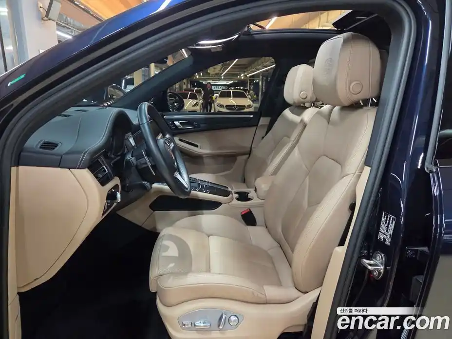 Porsche Macan 2021 2.0 гидро в Москве № 2058612, фото 13