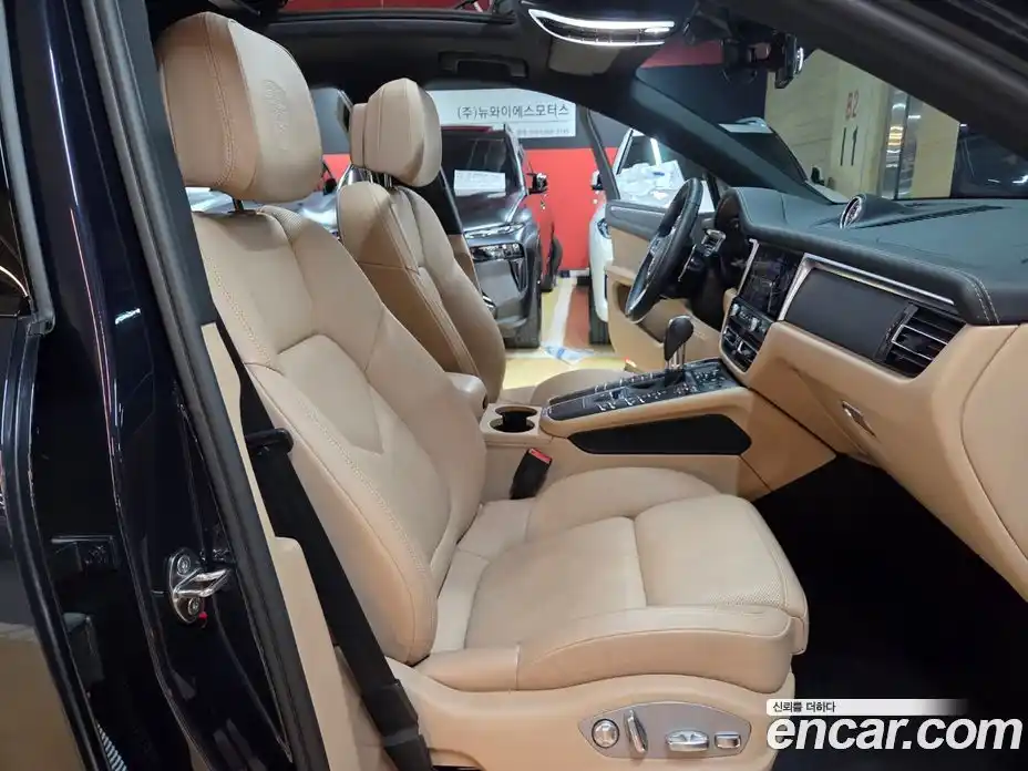 Porsche Macan 2021 2.0 гидро в Москве № 2058612, фото 14