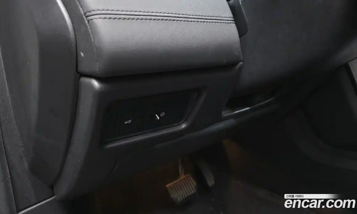Land Rover Discovery Sport 2017 2.0 гидро в Москве № 2059039, фото 18