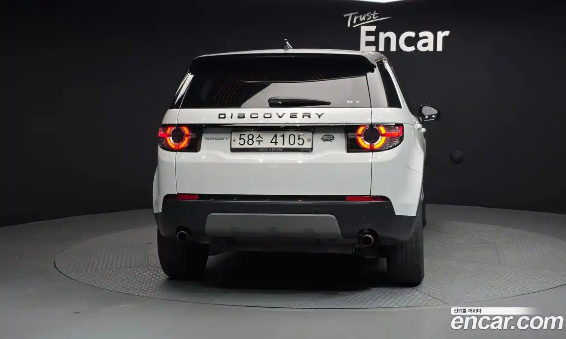 Land Rover Discovery Sport 2017 2.0 гидро в Москве № 2059039, фото 4
