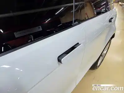 Land Rover Range-Rover Evoque 2023 2.0 гидро в Москве № 2059087, миниатюра 4